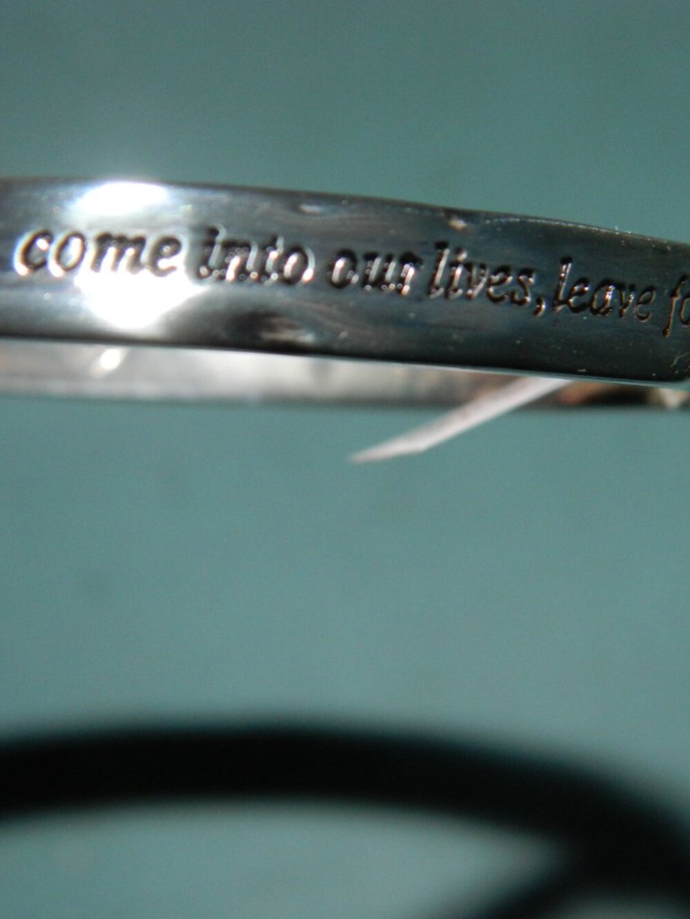 Brighton Footprints Hinged Bangle Silver Finish Bracelet NWT - Picture 6 of 7